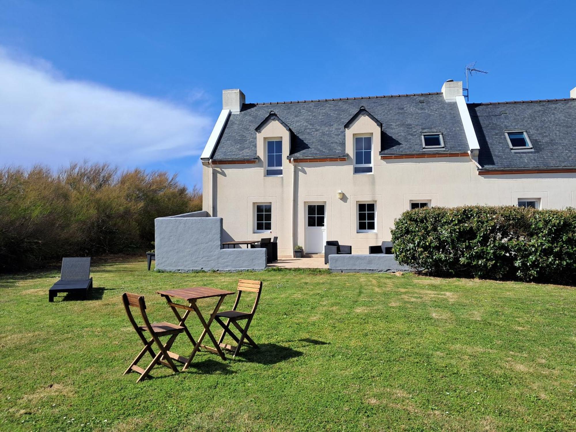 La Maison Des Poulains Sauzon Exterior photo
